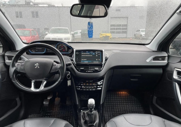 Peugeot 2008 cena 55900 przebieg: 104000, rok produkcji 2018 z Borne Sulinowo małe 137